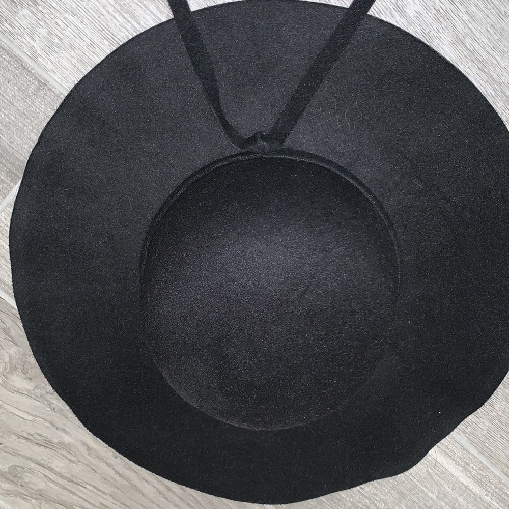Floppy hat - Picture 2 of 3